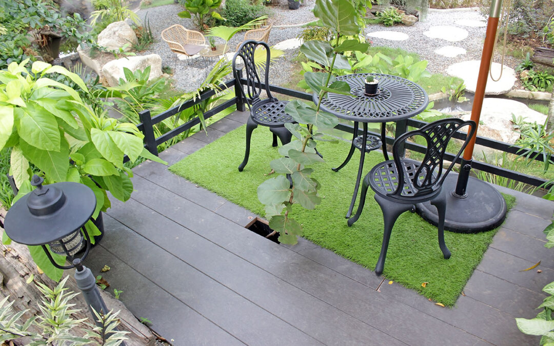 patio with artificial grass